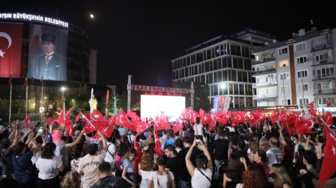 Aydınlılar tek yürek olup şampiyonu destekledi