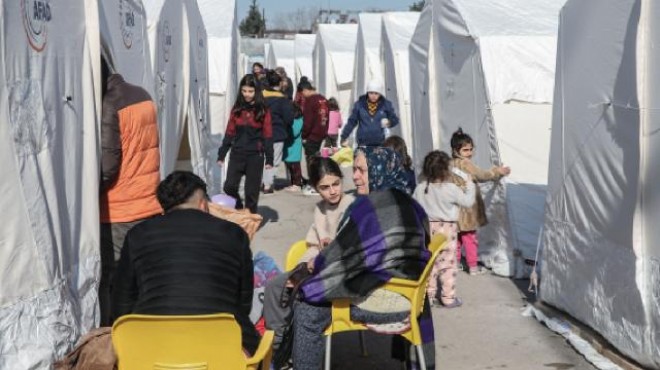 Azerbaycan, Türkiye ye binden fazla çadır gönderdi