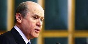 Bahçeli: Kandil’e Türk bayrağını diksin