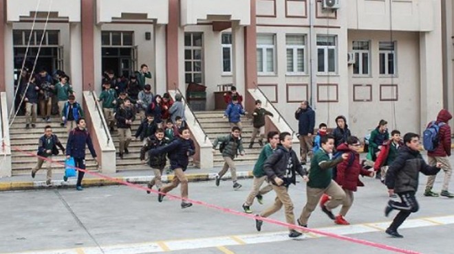 Bakan Özer açıkladı: 100 bin öğrenci nakledildi