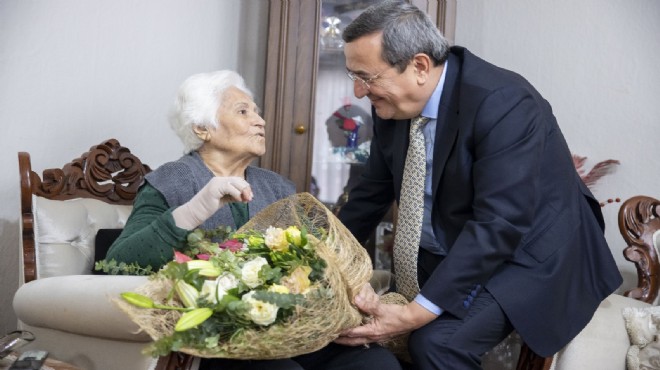 Başkan Batur öğretmenlerin yanında!