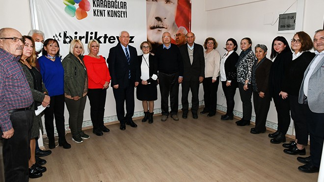 Başkan Selvitopu Karabağlar Kent Konseyi ni ziyaret etti