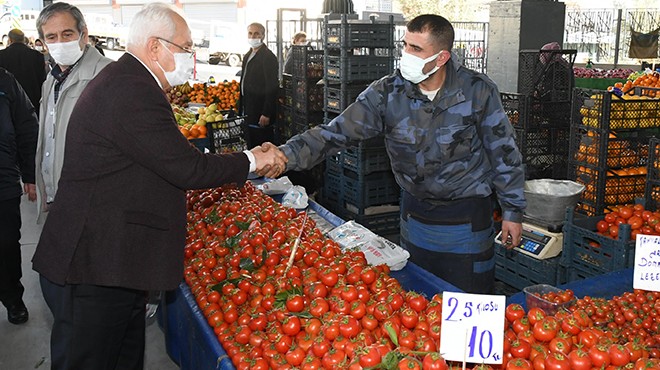 Başkan Selvitopu pazarcı esnafını unutmadı