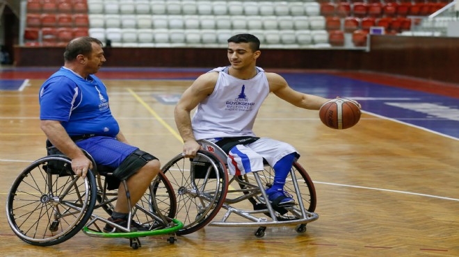 Basketbol hayatını değiştirdi: O artık bir yıldız!