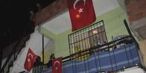 İzmirli şehit ailesinden bayrak tepkisi 