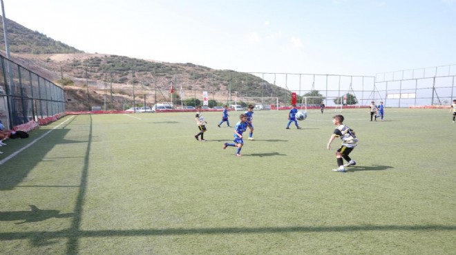 Bayraklı U-12 Cup ta muhteşem final