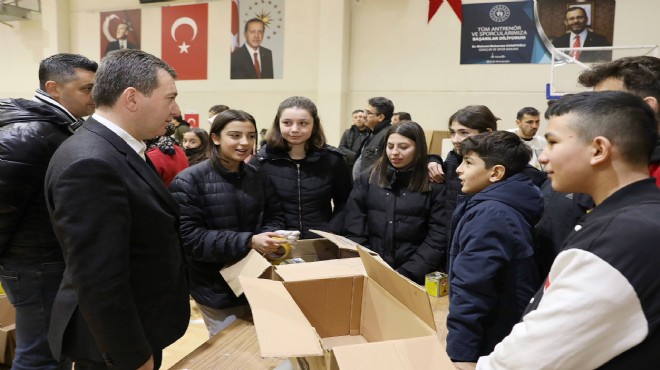 Bergama’dan depremzedelere gönderilen tır sayısı 11’e yükseldi