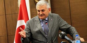 Yıldırım: Rozetleri atıp İzmir Partisi kurmalıyız