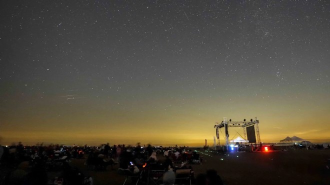 Binlerce kişi meteor yağmurunu izledi!