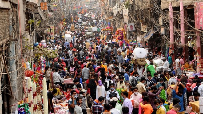 Hindistan, dünyanın en kalabalık ülkesi olacak 