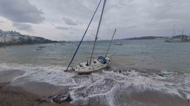 Bodrum da fırtına yelkenliyi kıyıya sürükledi