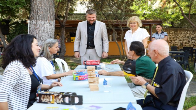 Buca da Alzheimer farkındalık etkinliği