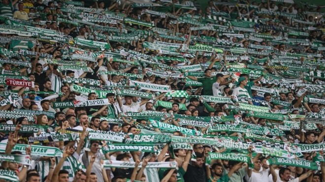 Bursaspor bir kez daha taraftar rekoru kırdı