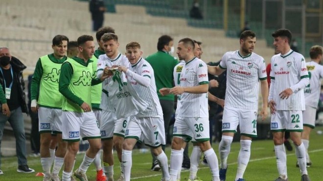 Bursaspor da futbolculardan maaş isyanı!