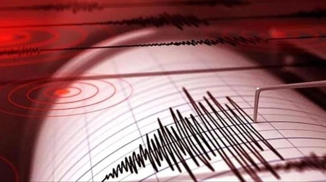 Çanakkale de korkutan deprem... İzmir de de hissedildi!