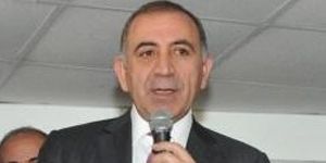 Gürsel Tekin: Haddinizi bilin