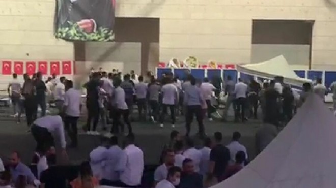 CHP Kongresi nde basını darp eden 7 saldırgan ihraç edildi