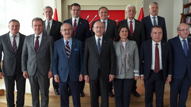 CHP li büyükşehir belediye başkanları Ankara da toplandı!