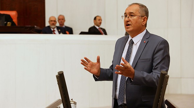 CHP’li Sertel faizsiz ev mağdurlarını meclise taşıdı