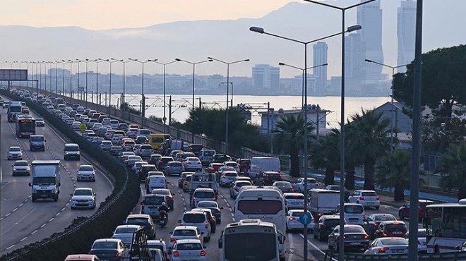 CHP’li Sertel’den ‘İzmir trafiği’ çıkışı: Sorunu Erdoğan çözdü!