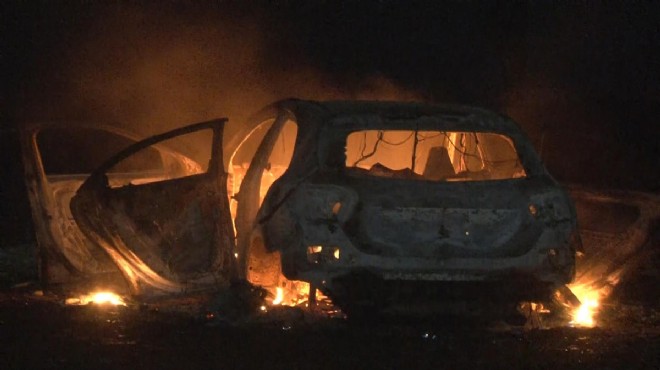 CHP li yöneticiye silahlı saldırı: Araç yakıldı!