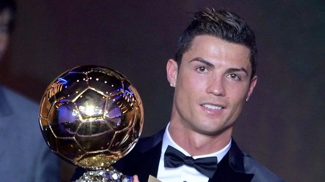 Cristiano Ronaldo nun Ballon d Or ödülü satıldı