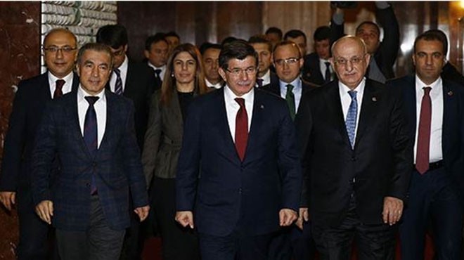 Davutoğlu: CHP ve MHP ile üç konuda mutabık kaldık