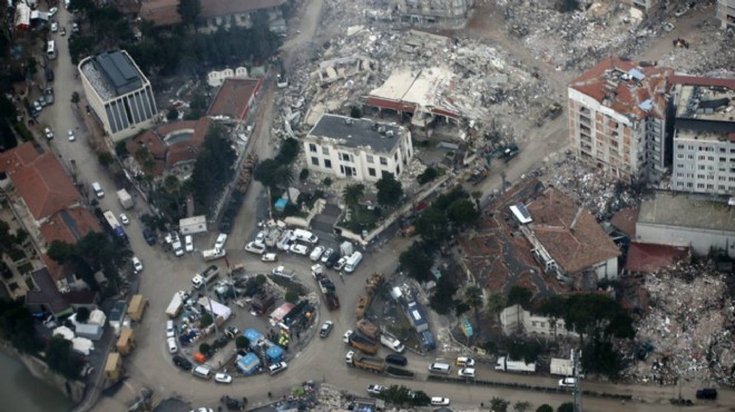 Deprem bölgesindeki 5 ilde eğitim öğretime bir günlük ara