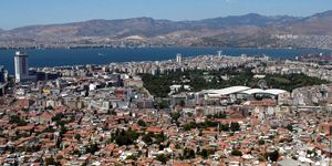 İzmir deprem testinden geçemedi!