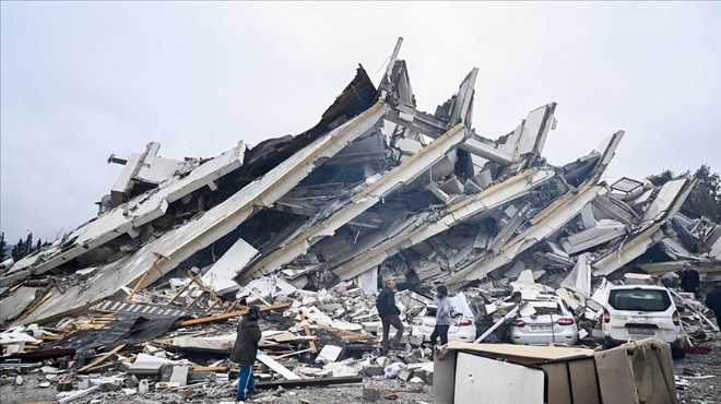 Depremlerde can kaybı 44 bin 374 e çıktı