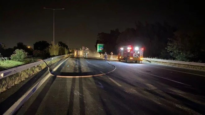 Doğalgaz yüklü TIR da patlama riski: Otoban trafiğe kapatıldı!