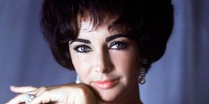 Elizabeth Taylor hayatını kaybetti