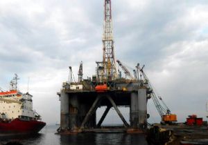 Dev petrol sondaj platformu İzmir’de sökülecek