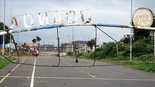 Ebola nedeniyle sokağa çıkma yasağı ilan edildi
