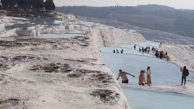 Ege nin turizm cennetine ziyaretçi akını!