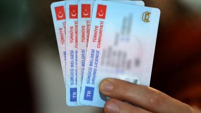 Ehliyet özellikli kimlik kartları 3 milyonu geçti