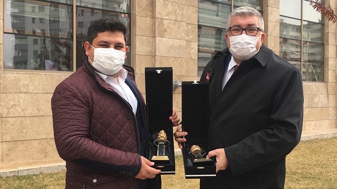EMD İzmir Şubesi üyelerine Bakanlık tan çifte ödül