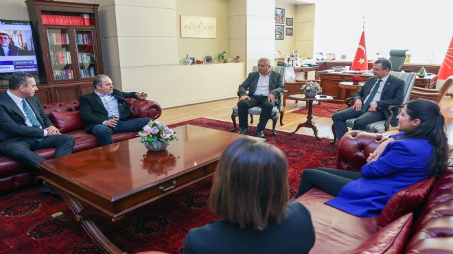 CHP lideri Özel, EMEP Genel Başkanı Aslan ile görüştü