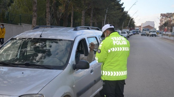 Emniyet ten ülke genelinde trafik denetimi