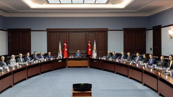 Erdoğan başkanlığında AK Parti MYK toplandı