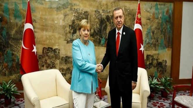 Erdoğan ile Merkel 45 dakika görüştü