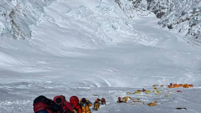 Everest te kaybolan dağcı ölü bulundu