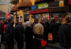 İzmir’de son biletler kapış kapış! 