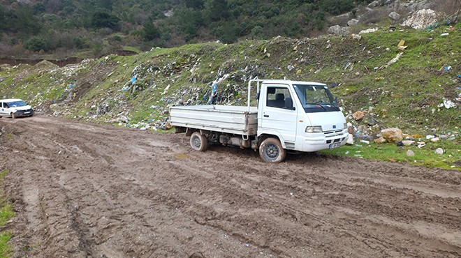 Fabrikadan çalınan kamyonet terk edilmiş halde bulundu