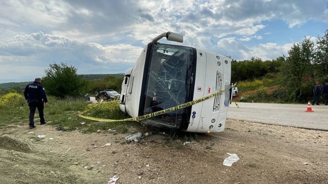 Servis TIR la çarpıştı: 23 öğrenci yaralandı!