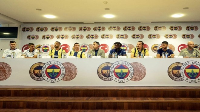 Fenerbahçe de 7 futbolcu için imza töreni