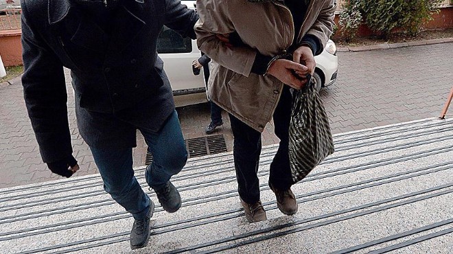 Flaş! İzmir de terör operasyonu: 17 öğretmene gözaltı