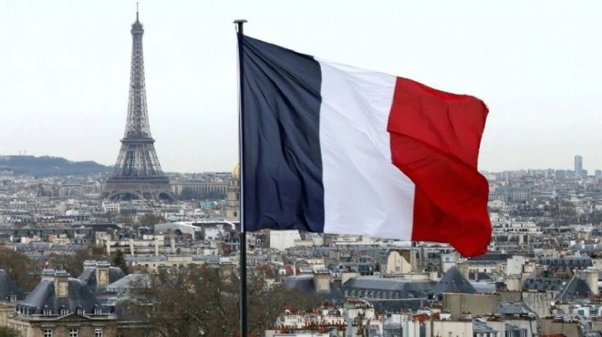 Fransa da bir camiye daha ırkçı saldırı