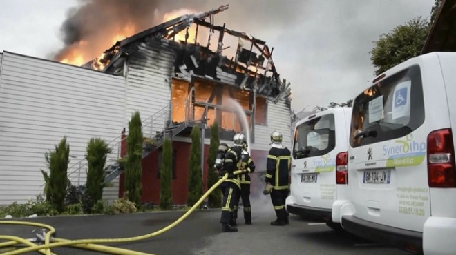 Fransa da engelli bakımevinde yangın: Can kayıpları var