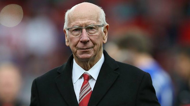 Futbolunun efsanesi Bobby Charlton, hayatını kaybetti